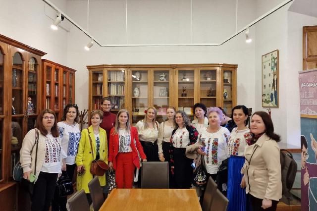 Grupa nauczycieli na szkoleniach KA1